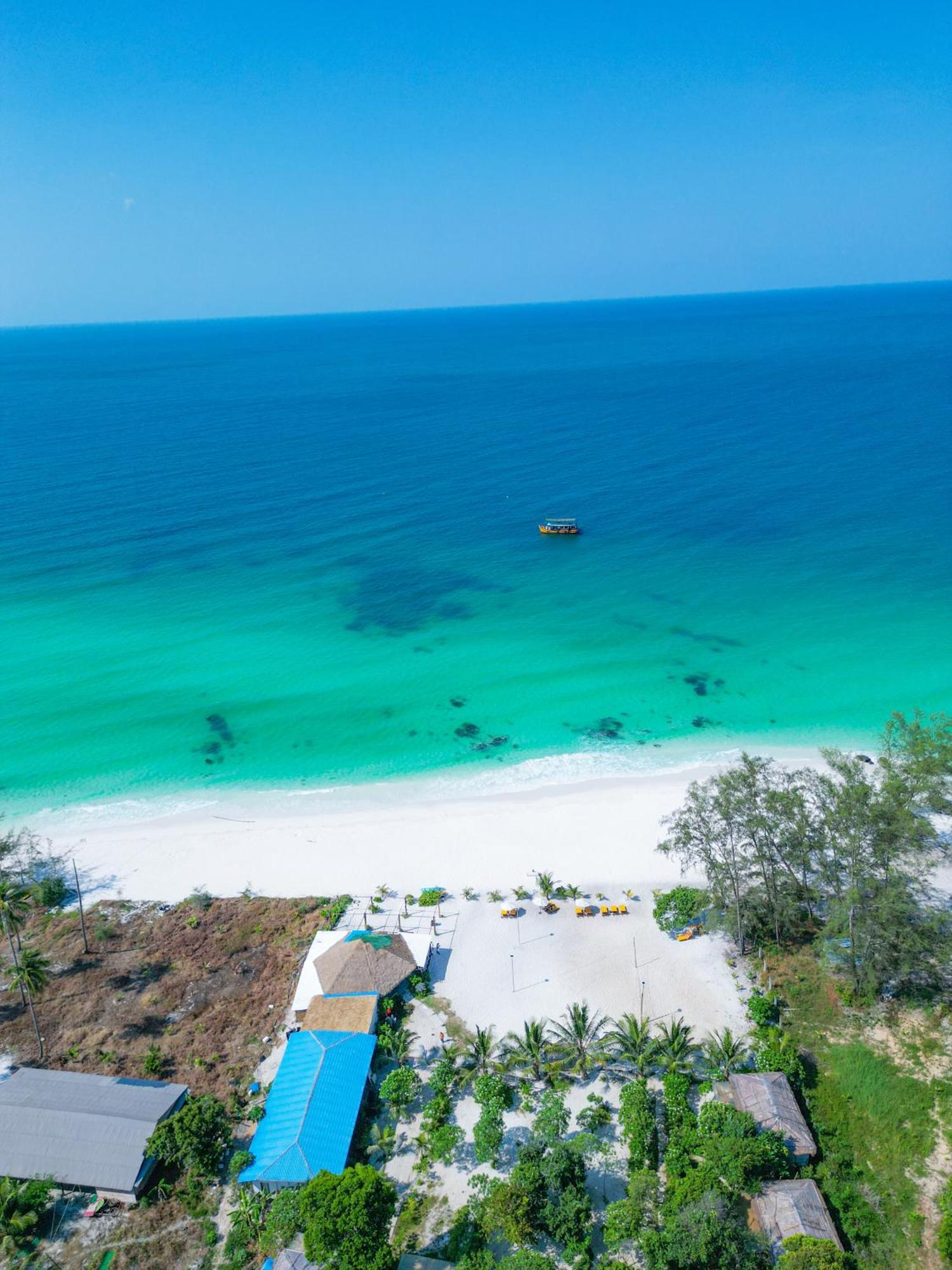 Long Beach Resort Koh Rong Sok San Village Екстериор снимка